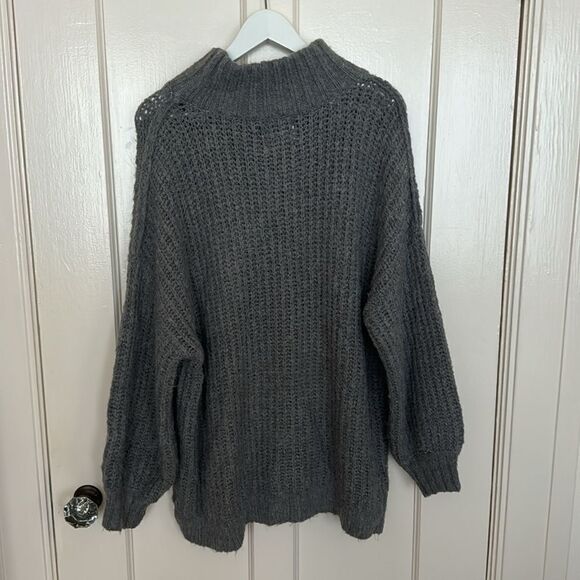 UO Gemini Turtleneck Tunic - Picture 4 of 4